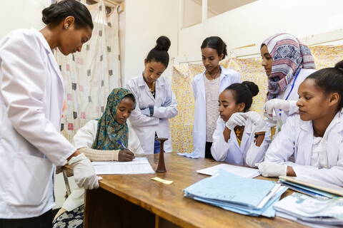 Sages-femmes à l'hôpital Attat, Éthiopie