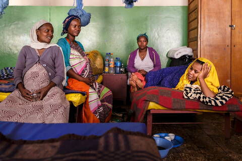 Femmes au maison d'accueil, Éthiopie