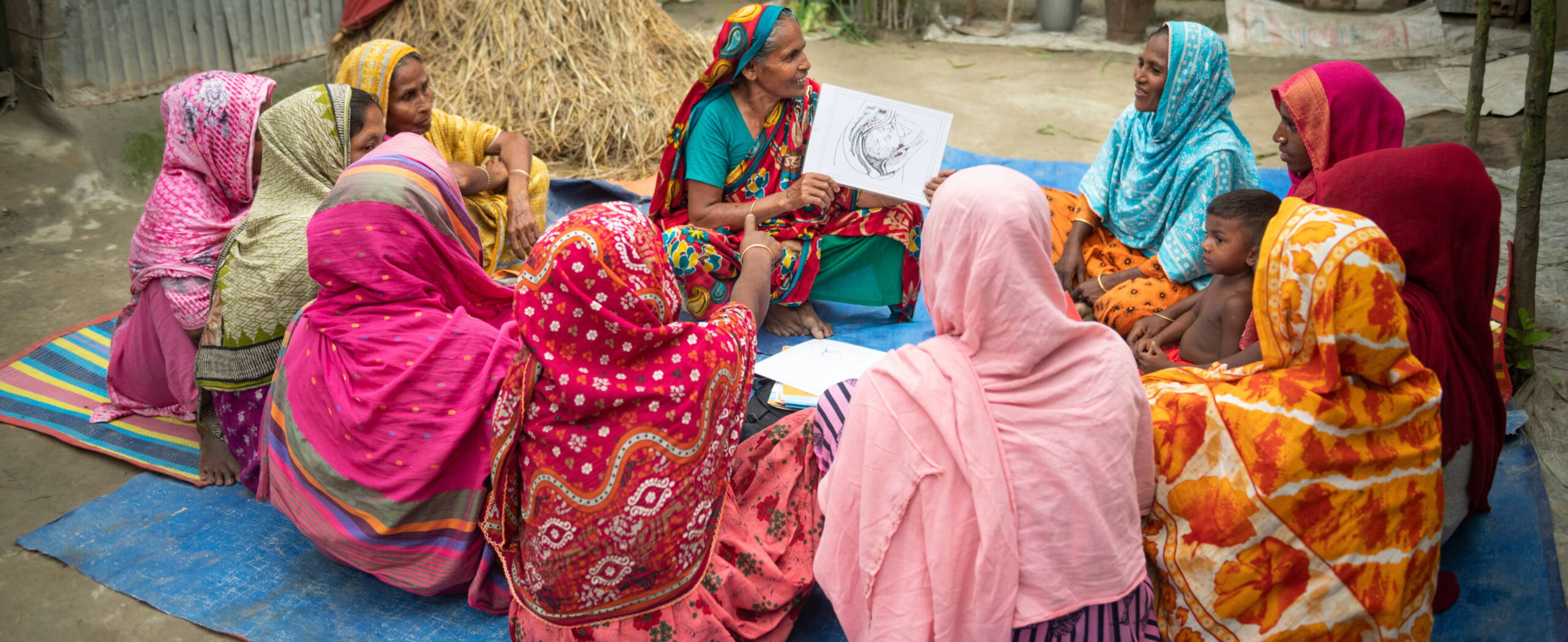 Fisteladvokatin Nofisa Kathun sensibilisiert Frauen zu Geburtsfisteln in Bangladesch.